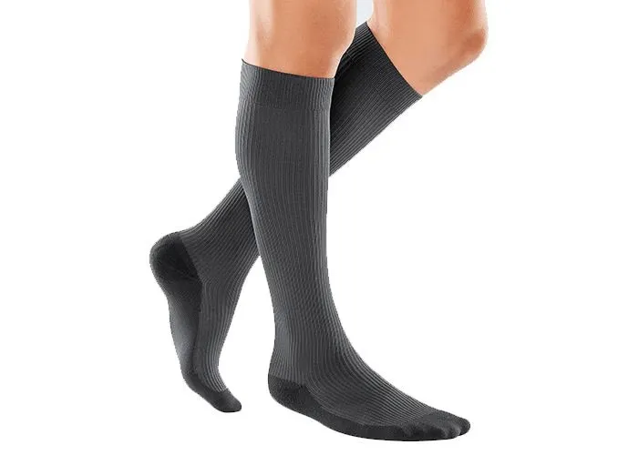 [T140A12000] Medi Travel Men Kniekous Anthrazit (S)